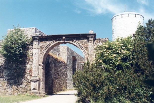 Burg Reifferscheid in Hellenthal Burg_Reifferscheid_in_Hellenthal_Eingang