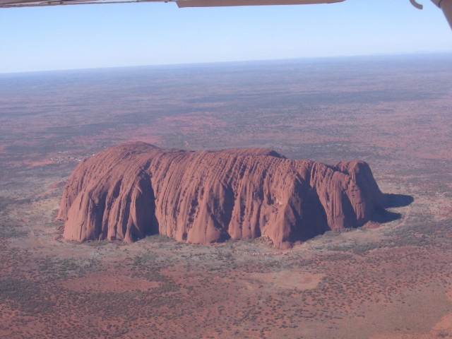 Uluru_by_Air