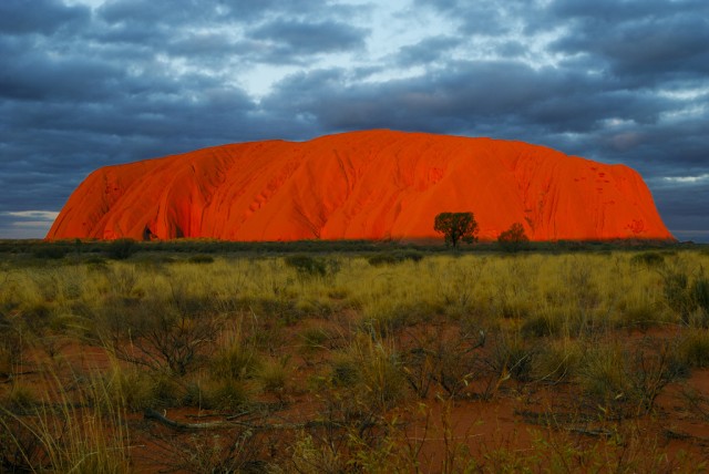 Uluru_sunset