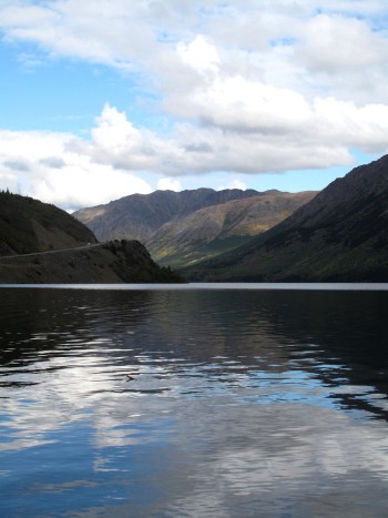 One_of_the_arms_of_the_Tagish_Lake_in_Canadas_Yukon_Territory