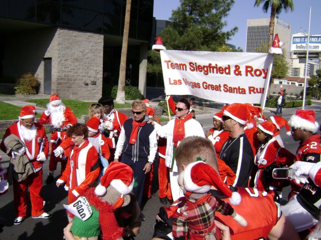 Great_Santa_Run_-_Santa_Claus_World_Record