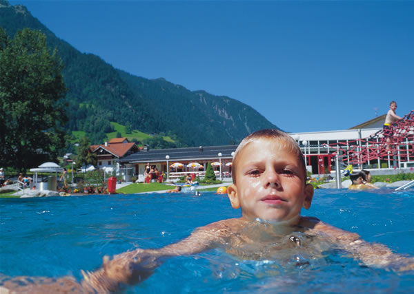 Aquarena_St._Gallenkirch_copy