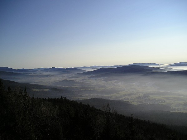Blick vom Kaitersberg (Kreuzflesen) in das Zellertal bei Bad Kötzting