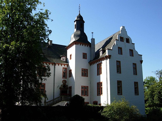 Burg_Metternich_am_Swistbach_Metternich_Weilerswist
