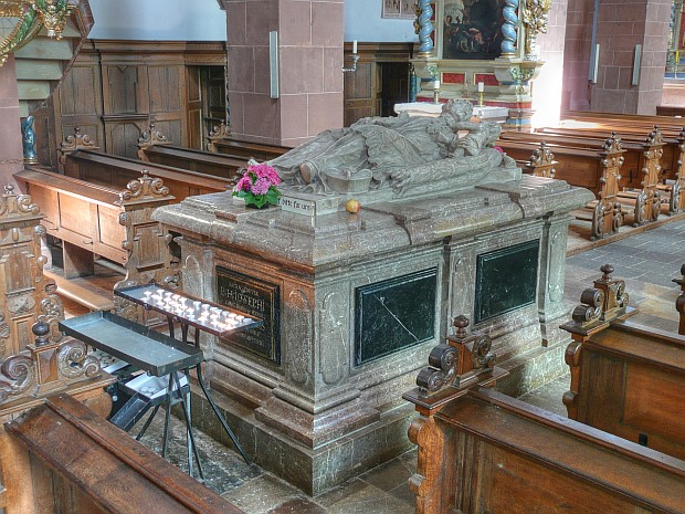 Grab des Hl. Hermann Joseph von Steinfeld in der Steinfelder Basilika