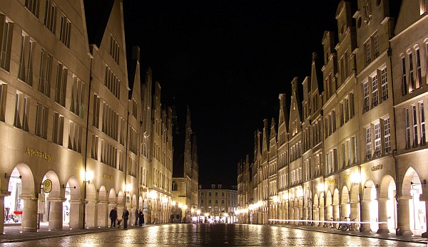 Der Prinzipalmarkt in Münster bei Nacht