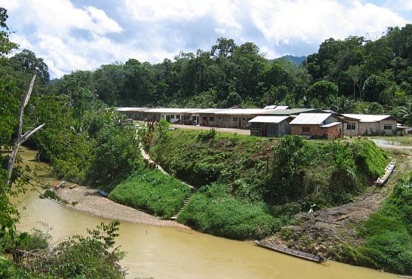 Modernes Langhaus der Iban, Rumah Ugat, Kapit Division of Sarawak, Borneo; Aron Paul