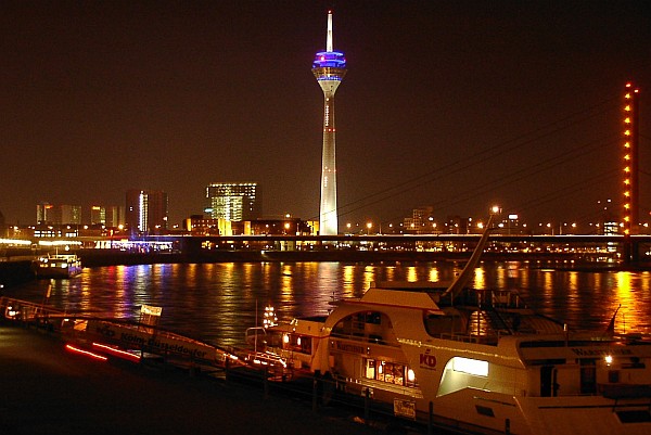 Duesseldorf_Rheinufer